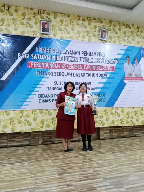 Juara Harapan 3 Lomba Menggambar Poster